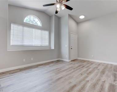 1613 Cathedral Peak Court - Photo Thumbnail 5