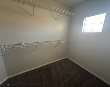 574 Poplar Leaf Street - Photo Thumbnail 11