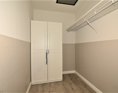 5415 W Harmon Avenue - Photo Thumbnail 12