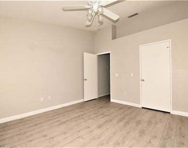 5415 W Harmon Avenue - Photo Thumbnail 11