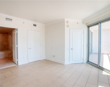 222 Karen Avenue - Photo Thumbnail 4