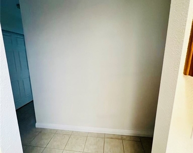 3732 White Plains Drive - Photo Thumbnail 8