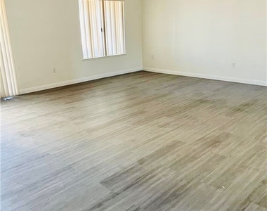 3732 White Plains Drive - Photo Thumbnail 7