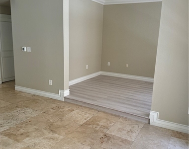 210 E Flamingo Road - Photo Thumbnail 11