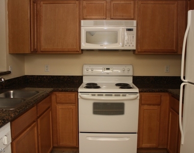 7730 Secret Shore Drive - Photo Thumbnail 7