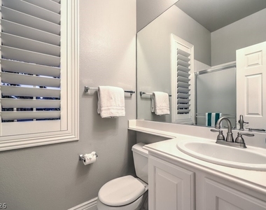 2849 Soaring Peak Avenue - Photo Thumbnail 39