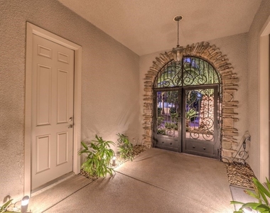 2849 Soaring Peak Avenue - Photo Thumbnail 37