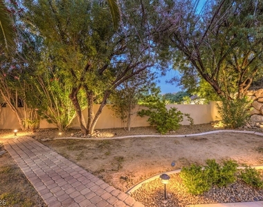 2849 Soaring Peak Avenue - Photo Thumbnail 46