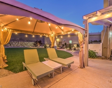 2849 Soaring Peak Avenue - Photo Thumbnail 48