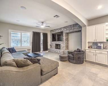 2849 Soaring Peak Avenue - Photo Thumbnail 18