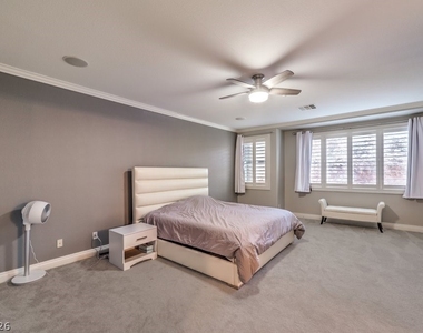 2849 Soaring Peak Avenue - Photo Thumbnail 24