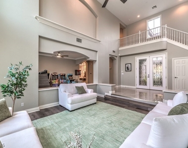 2849 Soaring Peak Avenue - Photo Thumbnail 9