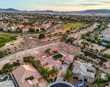 2849 Soaring Peak Avenue - Photo Thumbnail 55