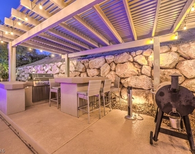 2849 Soaring Peak Avenue - Photo Thumbnail 44