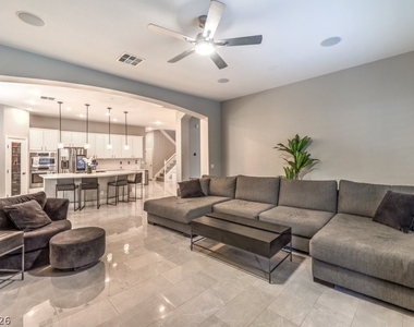 2849 Soaring Peak Avenue - Photo Thumbnail 19