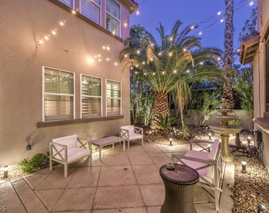 2849 Soaring Peak Avenue - Photo Thumbnail 4
