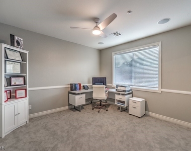 2849 Soaring Peak Avenue - Photo Thumbnail 30