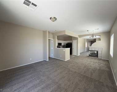 10975 Pumpkin Ridge Avenue - Photo Thumbnail 2