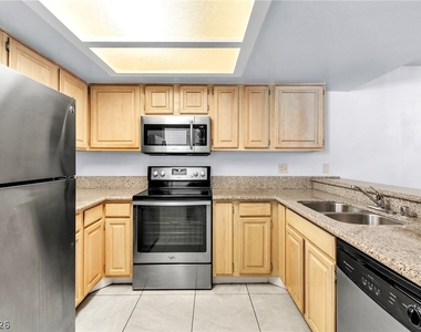 6250 Flamingo Road - Photo Thumbnail 7