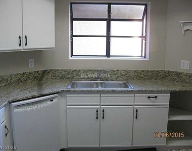 256 Bismark Way - Photo Thumbnail 4