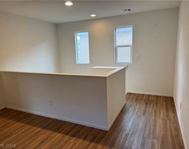 9379 Barcolobo Avenue - Photo Thumbnail 7