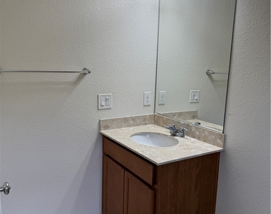 9379 Barcolobo Avenue - Photo Thumbnail 17