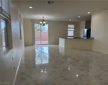 9379 Barcolobo Avenue - Photo Thumbnail 2