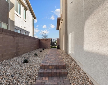 692 Echelon Street - Photo Thumbnail 1