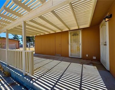 770 Banjo Street - Photo Thumbnail 12