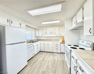 770 Banjo Street - Photo Thumbnail 3