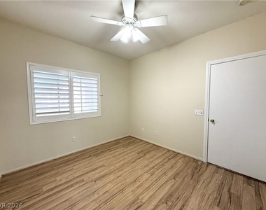 7450 S Eastern Avenue - Photo Thumbnail 16