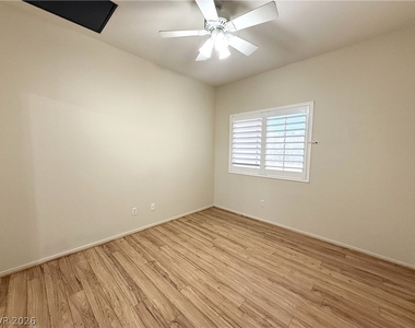 7450 S Eastern Avenue - Photo Thumbnail 15