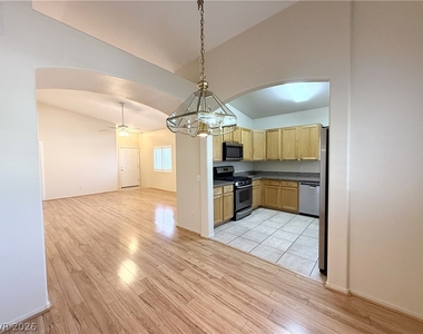 7450 S Eastern Avenue - Photo Thumbnail 5