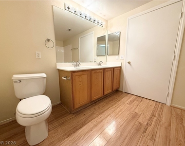 7450 S Eastern Avenue - Photo Thumbnail 12