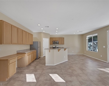 7588 Shiny Bangle Court - Photo Thumbnail 16