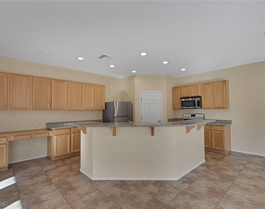 7588 Shiny Bangle Court - Photo Thumbnail 9