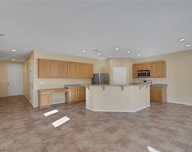 7588 Shiny Bangle Court - Photo Thumbnail 15
