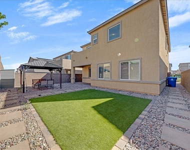 299 Mount Tyndall Street - Photo Thumbnail 35