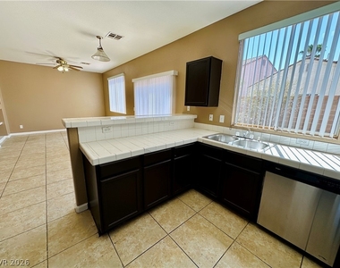143 Willow Dove Avenue - Photo Thumbnail 5