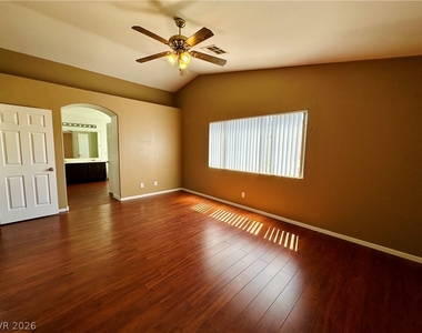 143 Willow Dove Avenue - Photo Thumbnail 13