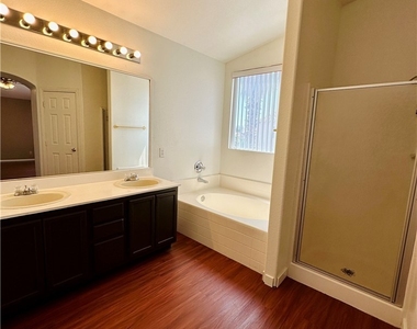 143 Willow Dove Avenue - Photo Thumbnail 15