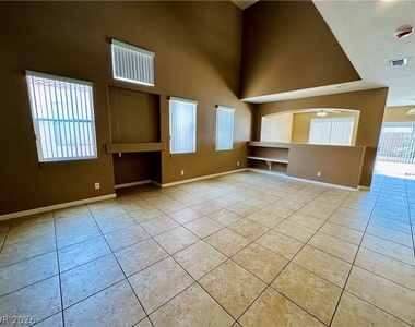 143 Willow Dove Avenue - Photo Thumbnail 2