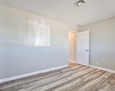 1320 Robin Street - Photo Thumbnail 22