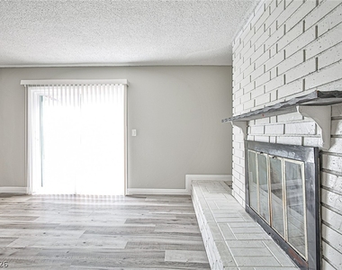 1320 Robin Street - Photo Thumbnail 15