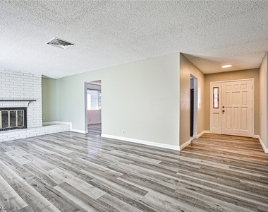 1320 Robin Street - Photo Thumbnail 13