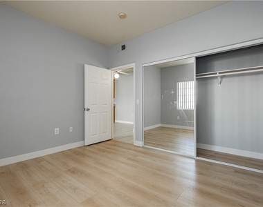 3318 N Decatur Boulevard - Photo Thumbnail 18