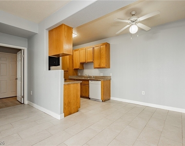 3318 N Decatur Boulevard - Photo Thumbnail 24