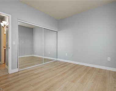 3318 N Decatur Boulevard - Photo Thumbnail 14