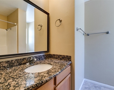 7300 Pirates Cove Road - Photo Thumbnail 34