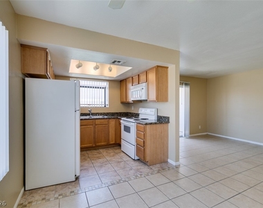 7300 Pirates Cove Road - Photo Thumbnail 24